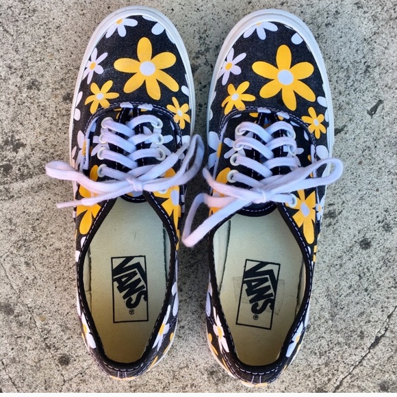 yellow daisy vans